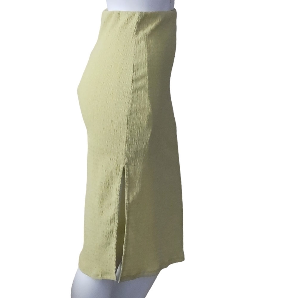 ASTR The Label Side Slit Pull On Midi Skirt in Celery S